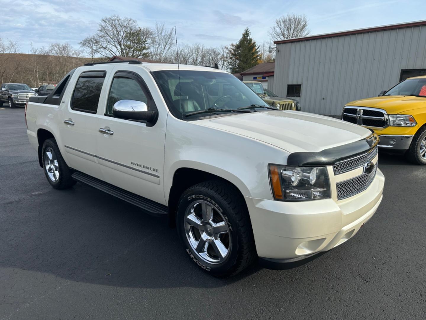 2011 White /BLACK Chevrolet Avalanche (3GNTKGE31BG) with an 8 engine, automatic transmission, located at 8464 Route 219, Brockway, PA, 15824, (814) 265-1330, 41.226871, -78.780518 - WOW...just traded in 2011 Chev Avalanche LTZ with leather, power/heated/cool seats, sunroof, DVD, hitch, and ONLY 64000 miles. Serviced and ready to go. Hard to find and we have the right one. - Photo#19